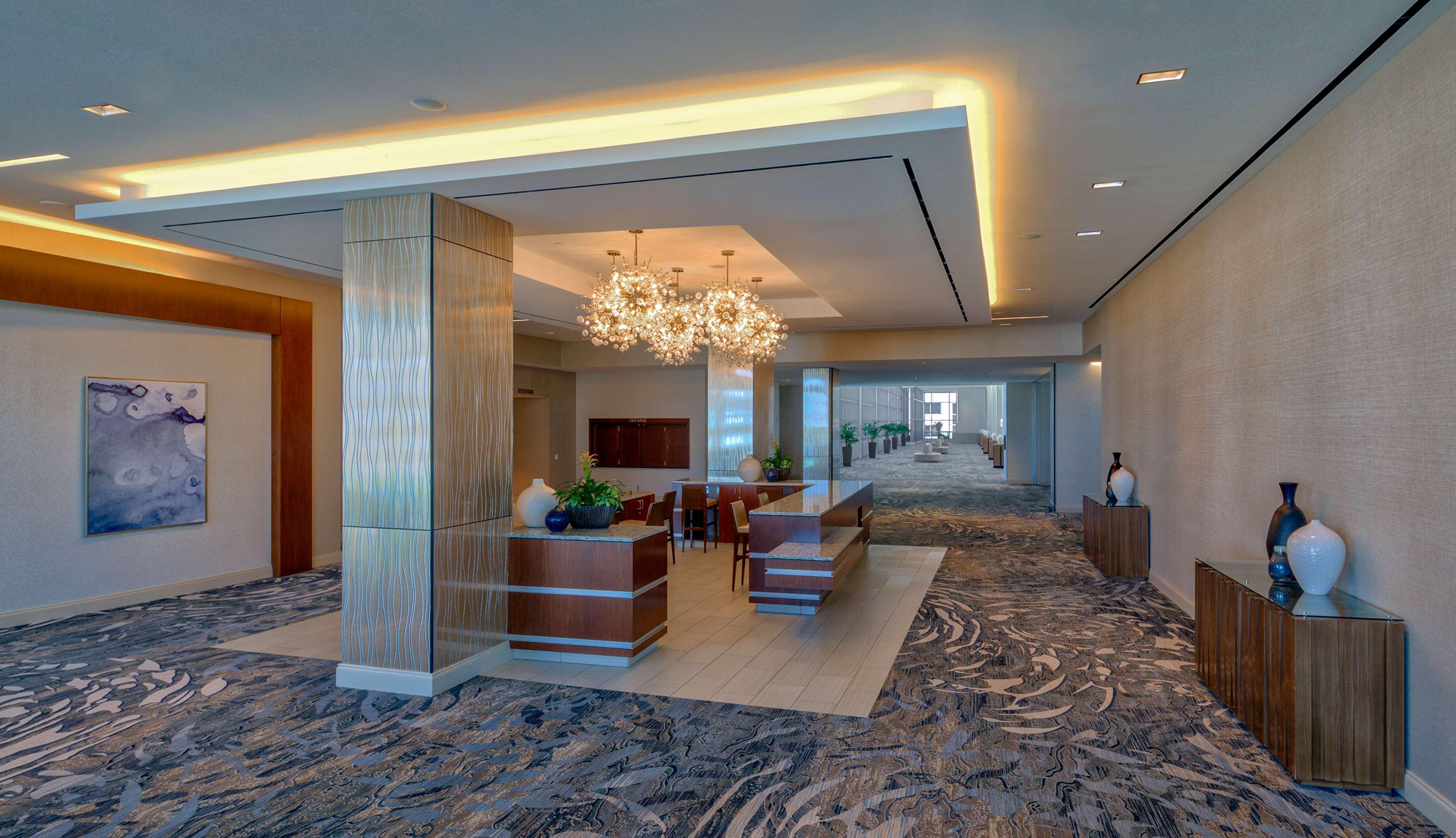 Hilton Norfolk The Main Hotel Exterior photo